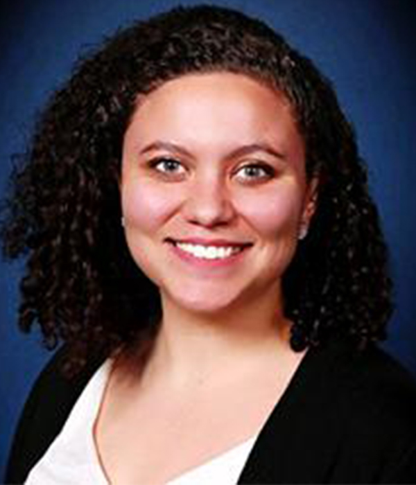 Ahleah Miles headshot